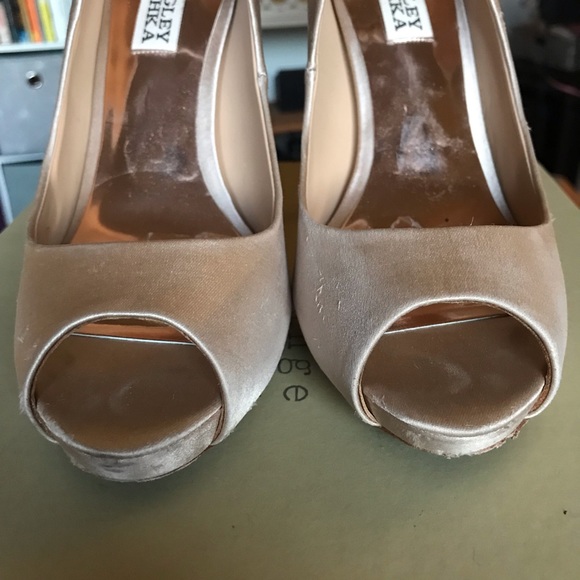 Badgley Mischka Diego pumps - Picture 6 of 7